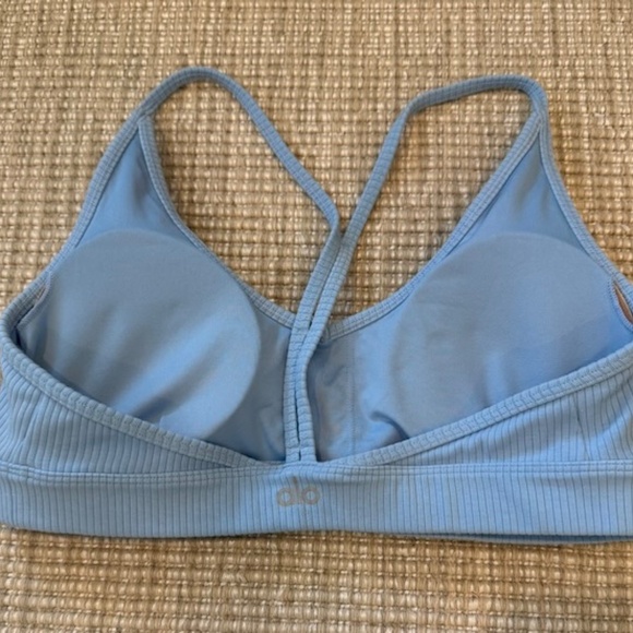 ALO Sports Bra Size M - Picture 2 of 4